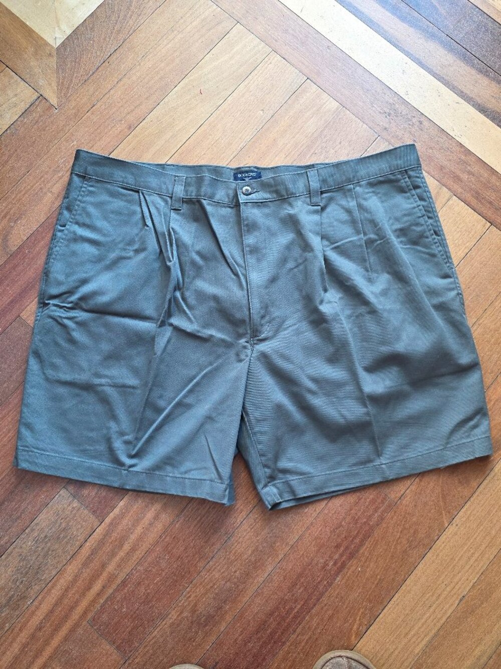 NWT Dockers Khaki Green Washed Twill Pleated Big & Tall Shorts Size 44